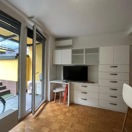 Oasis Atrium With Free Parking