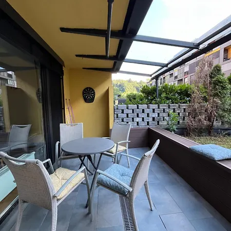 Daire Oasis Atrium With Free Parking