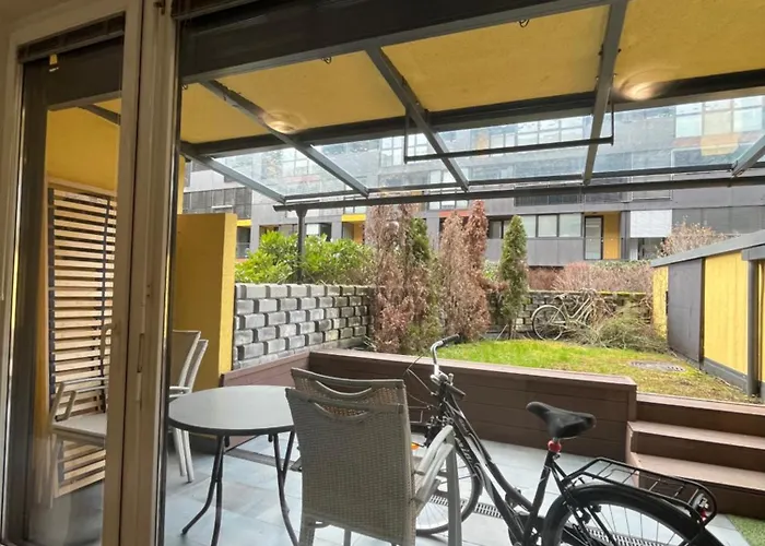 Oasis Atrium With Free Parking Liubliana