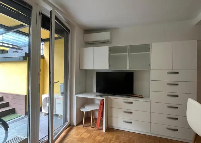 Oasis Atrium With Free Parking